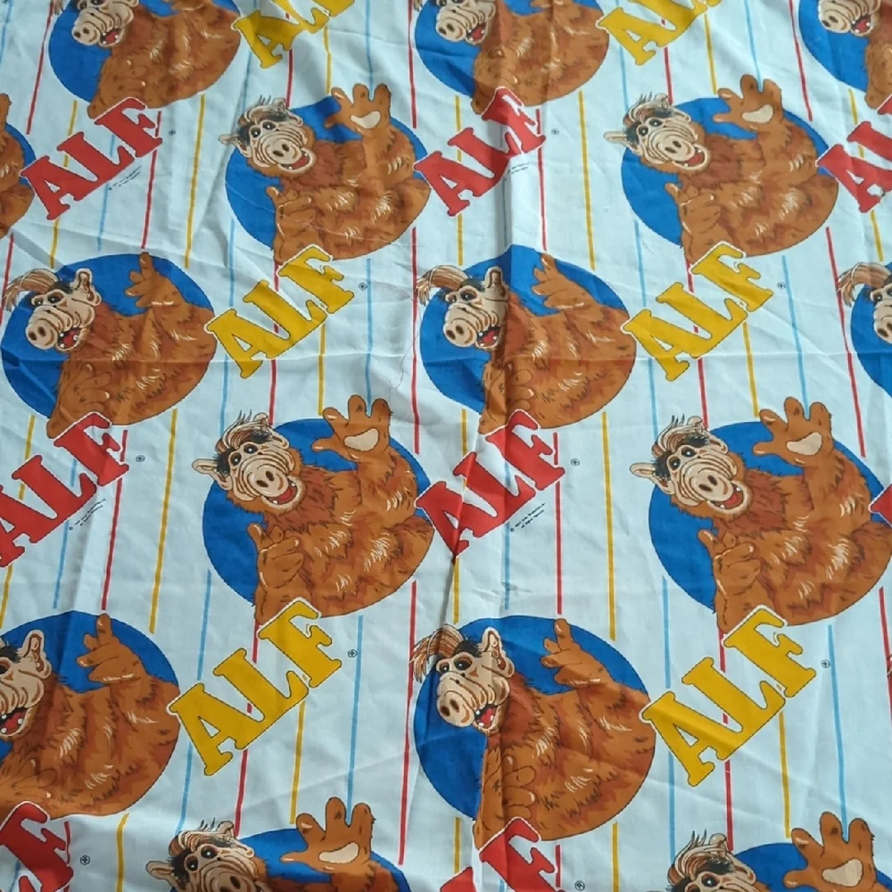 Vintage 1987 Alien Productions Inc Twin Sheet Featuring Alf.